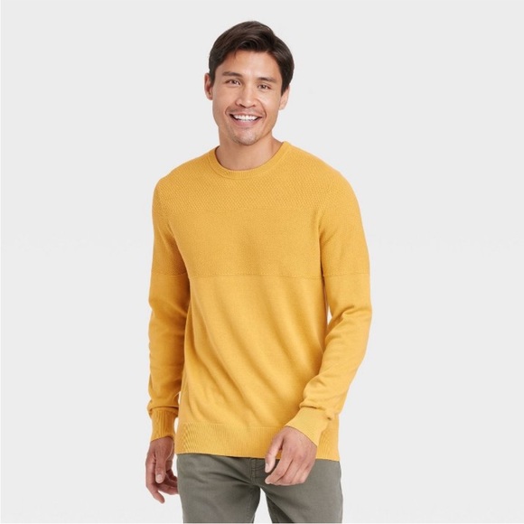 NWT Men's Mustard Yellow Crew Neck Pullover Sweater -  M - Picture 2 of 3
